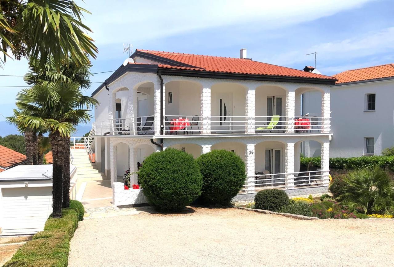 Apartments Kremenici Malinska Exterior foto